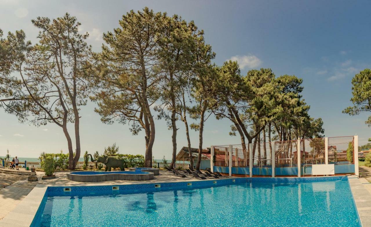 אורקי Kolkhida Resort & Spa מראה חיצוני תמונה