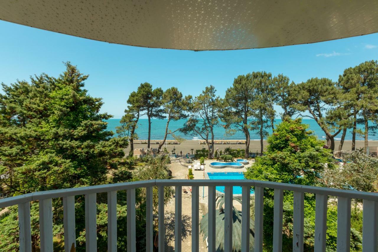 אורקי Kolkhida Resort & Spa מראה חיצוני תמונה